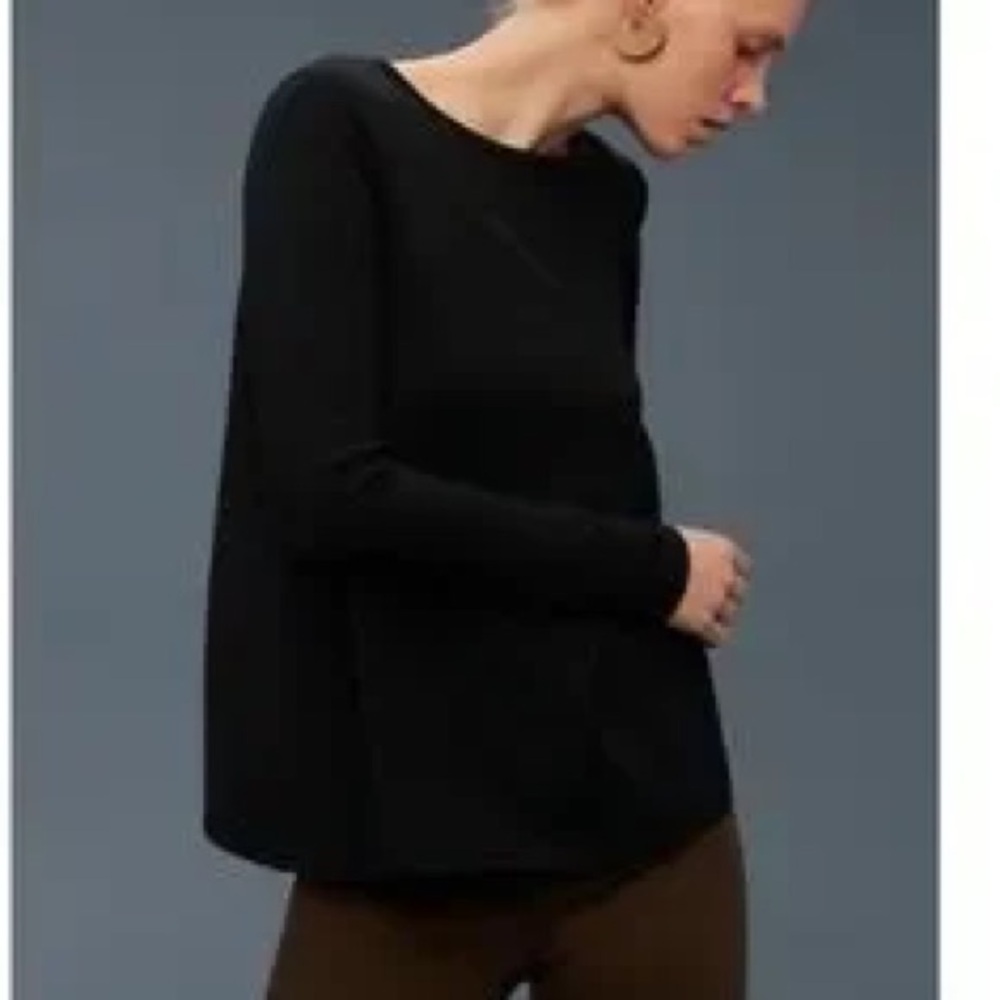 Aritzia Community Open Back Long Sleeve - Picture 7 of 8